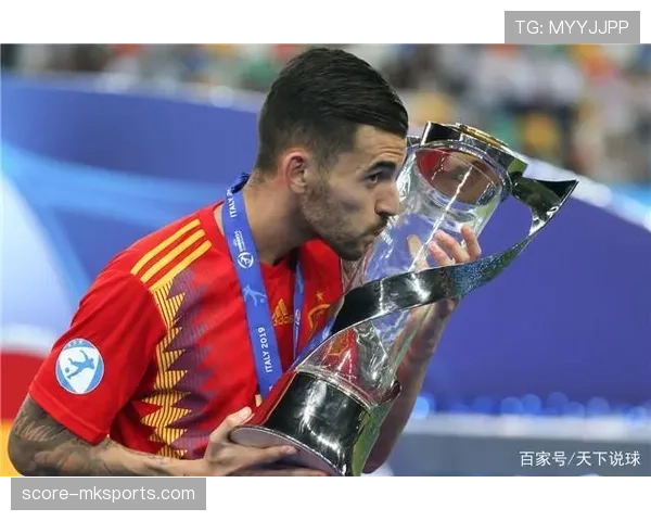 斯佩齐亚战术解析:防守体系与快速反击策略的演变引关注 斯佩齐亚战术解析:防守体系与快速反击策略的演变引关注