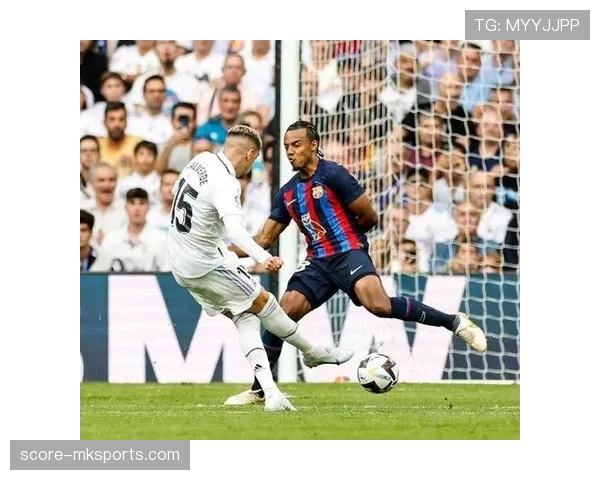 巴尔韦德世界杯进球集锦：皇马中场国家队关键表现回顾