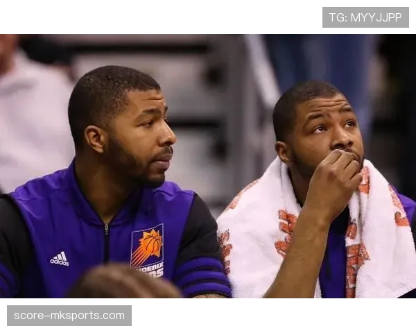 崔家溪这生活跟赛场上判若两人，平时居然这样插队买早餐？